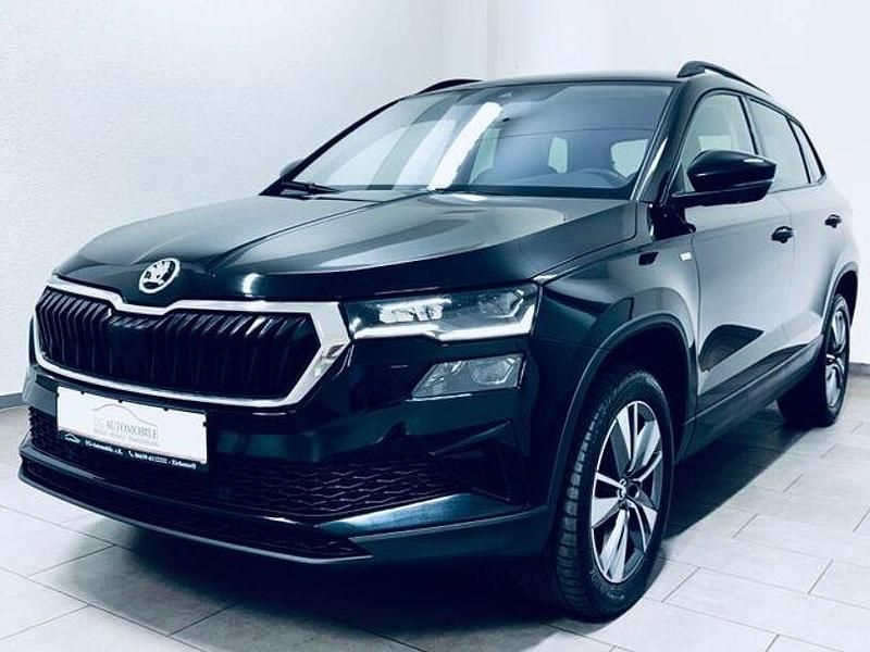 Schwarz Gebraucht 2022 Skoda Karoq Tour SUV | 20.880 € - Bild 1/4
