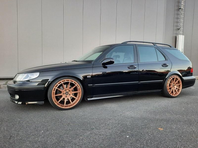 Schwarz Gebraucht 2000 Saab 9-5 Aero Kombi | 8.888 € - Bild 1/4