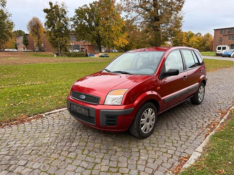 Rot Gebraucht 2007 Ford Fusion Limousine | 3.499 € (Etwas zu teuer) - Bild 1/4