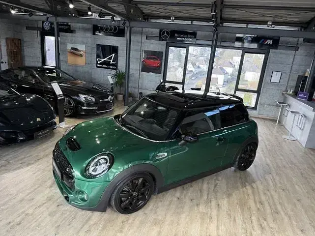 Second-hand Mini John Cooper Works 178 CP (130 kW) 2021 Verde Hatchback
