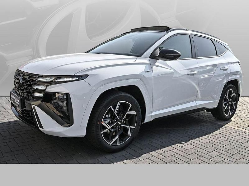 Serenity white Neu 2025 Hyundai Tucson N Line SUV | 46.190 € - Bild 1/4