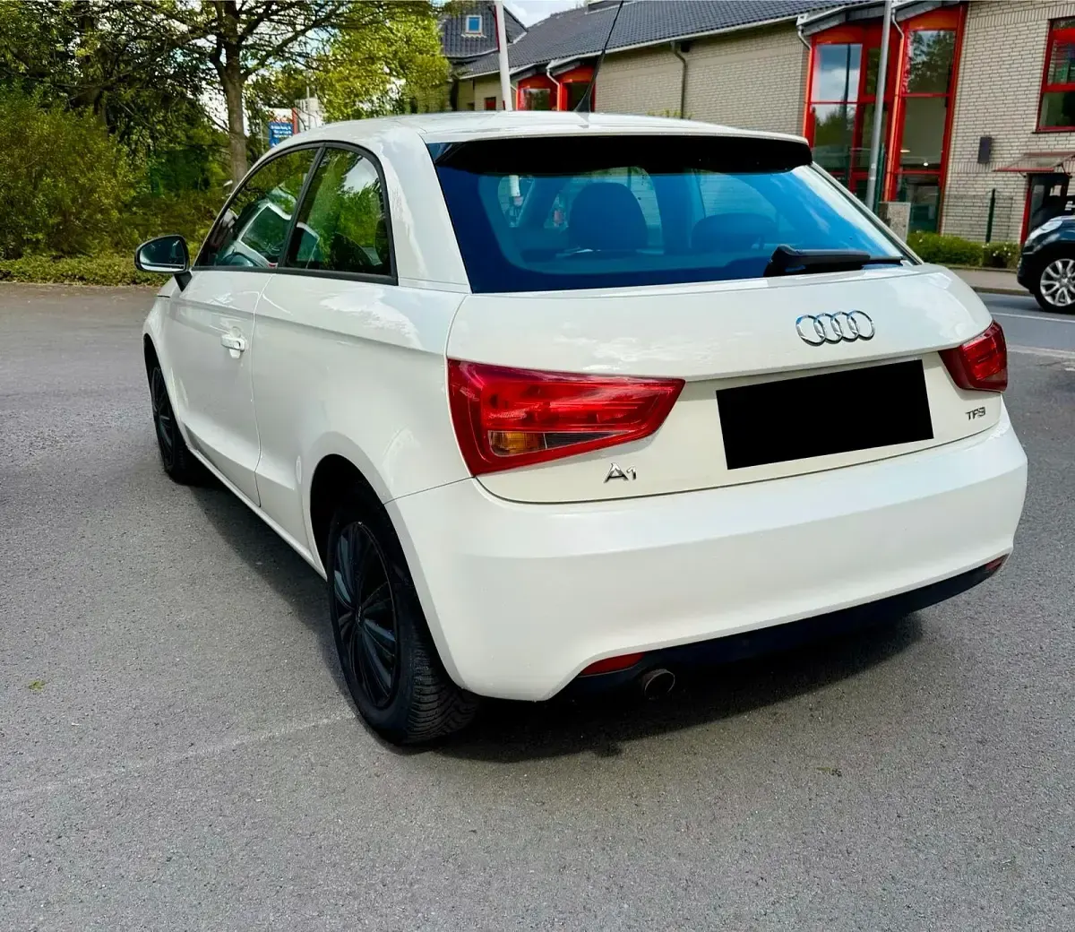 Gebraucht Audi A1 86 PS (63 kW) 2011 Weiß Kleinwagen