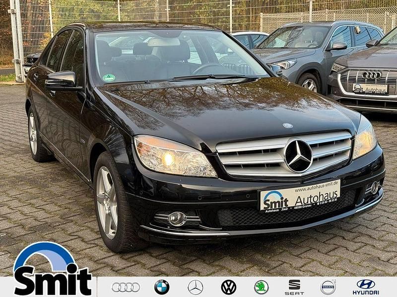 Schwarz Gebraucht 2011 Mercedes C250 Avantgarde Limousine | 7.990 € (Guter Preis) - Bild 1/4