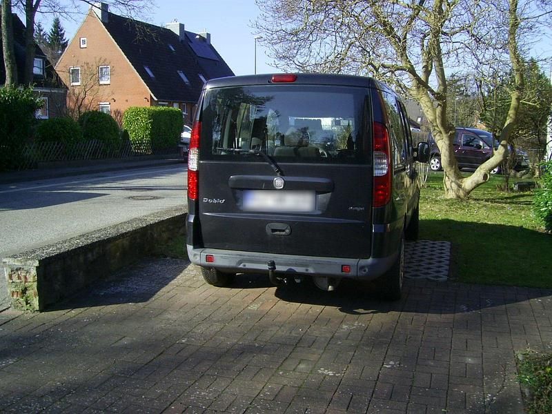 Gebraucht Fiat Doblò 62 PS (45 kW) 2009 Schwarz Van / Kleinbus