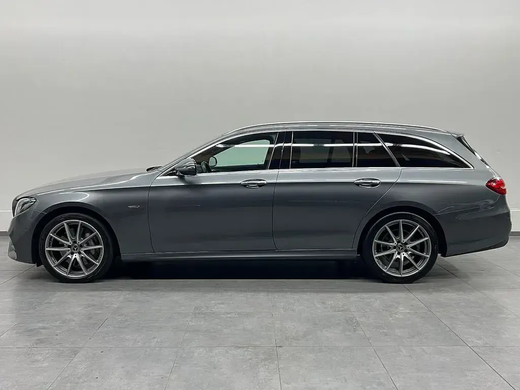 Używany Mercedes E400 AMG 340 KM (250 kW) 2019 Szary Sedan/Limuzyna