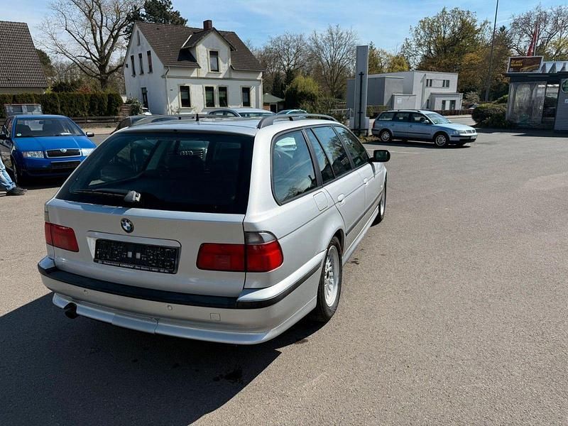 Usata BMW 528 193 CV (141 kW) 2000 Argento Station wagon