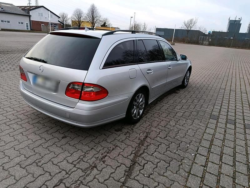 Gebraucht Mercedes E320 224 PS (164 kW) 2007 Silber Kombi