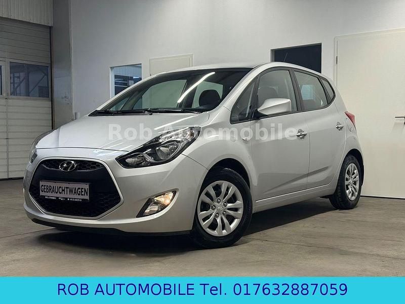 Gebraucht Hyundai ix20 Classic 90 PS (66 kW) 2016 Silber Kleinwagen
