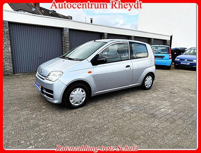 Gebraucht Daihatsu Cuore 58 PS (42 kW) 2006 Silber Kleinwagen
