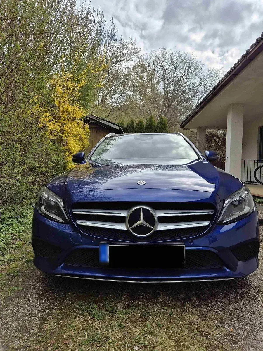 Gebraucht Mercedes C200 184 PS (135 kW) 2019 Blau Kombi