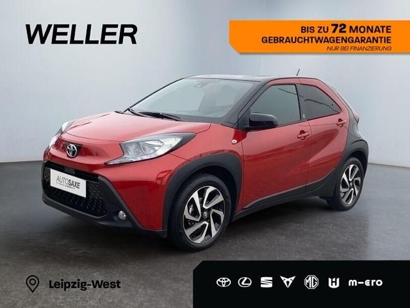 Rot Gebraucht 2024 Toyota Aygo Team Kleinwagen | 15.290 € (Guter Preis) - Bild 1/3