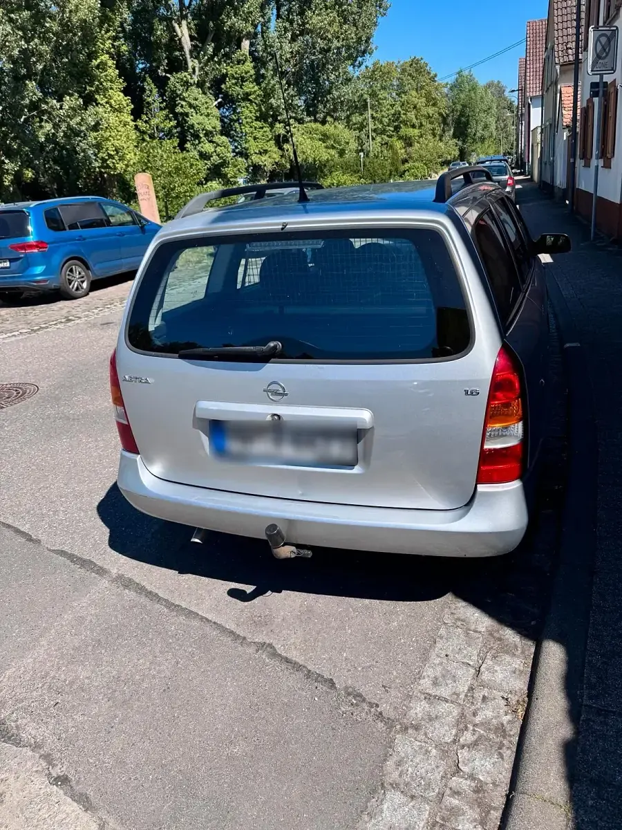 Gebraucht Opel Astra 84 PS (61 kW) 2002 Silber Kombi