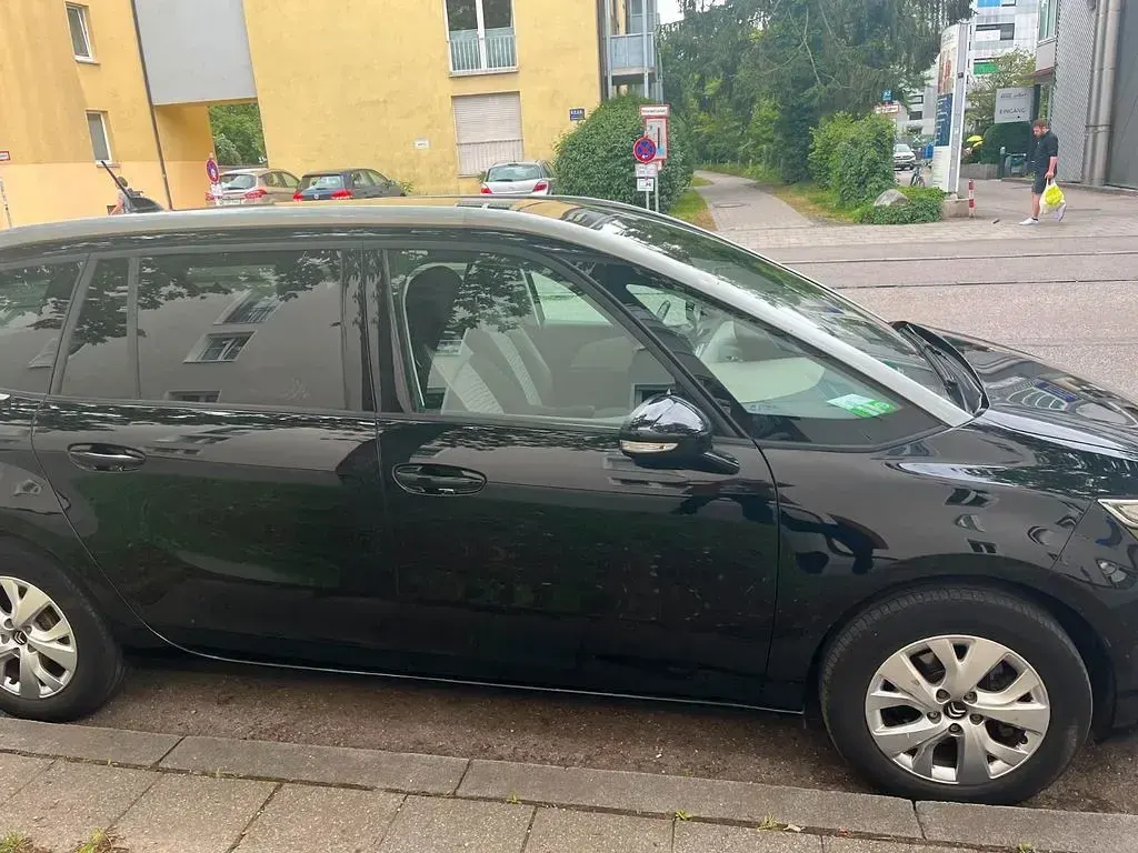 Gebraucht Citroën C4 SpaceTourer Feel 131 PS (96 kW) 2021 Schwarz Van / Kleinbus