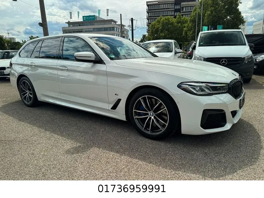 Gebraucht BMW 530 M Sport 286 PS (210 kW) 2022 Weiß Kombi