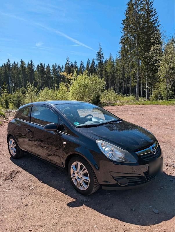 Używany Opel Corsa 69 KM (50 kW) 2010 Czarny Hatchback