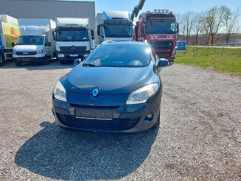 Gebraucht Renault Mégane III Expression 90 PS (66 kW) 2010 Grau Limousine