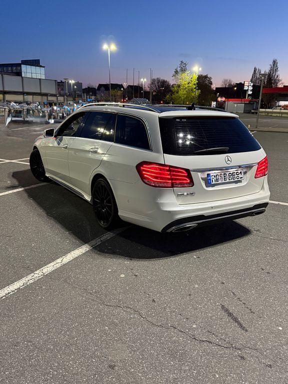 Gebraucht Mercedes E350 AMG line 258 PS (189 kW) 2014 Weiß Limousine