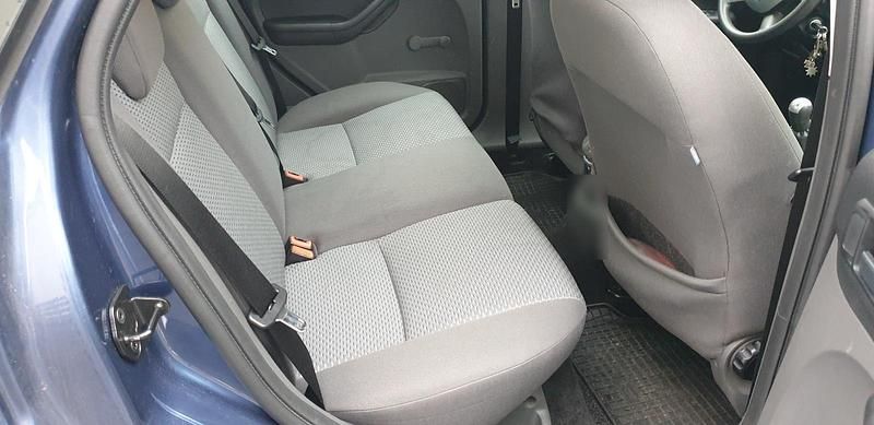 Gebraucht Ford Focus 109 PS (80 kW) 2006 Blau Coupé