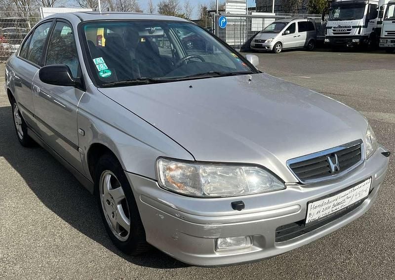 Gebraucht Honda Accord LS 136 PS (100 kW) 2000 Silber Limousine