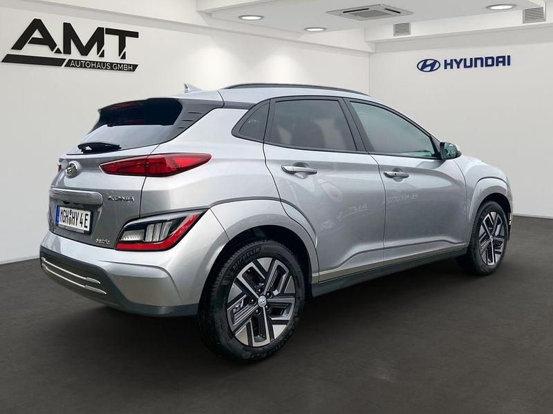 Gebraucht Hyundai Kona Advantage 100 kW (136 PS) 2023 Silber SUV
