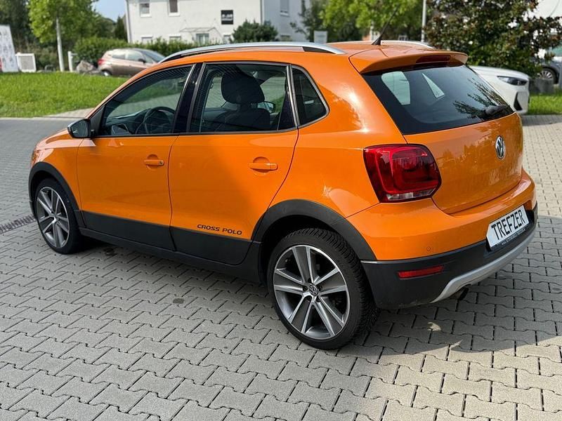 Gebraucht VW Polo Cross 105 PS (77 kW) 2010 Orange Kleinwagen