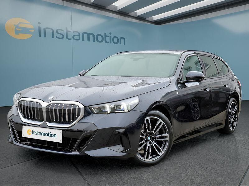 Schwarz Gebraucht 2024 BMW 520 Kombi | 49.899 € (Fairer Preis) - Bild 1/4