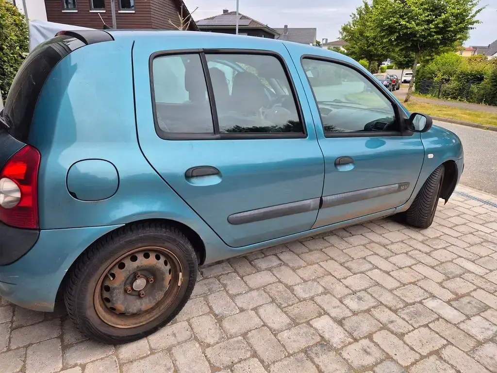 Gebraucht Renault Clio II Authentique 75 PS (55 kW) 2003 Blau Limousine