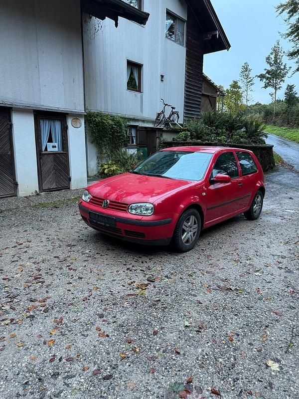 Gebraucht VW Golf IV 75 PS (55 kW) 2001 Rot Kleinwagen