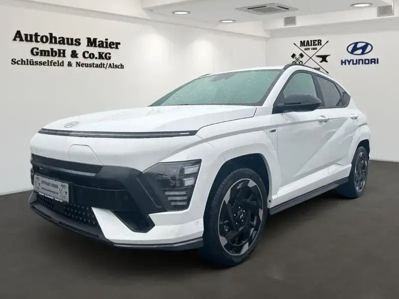 Atlas white Neu 2025 Hyundai Kona N Line SUV | 39.480 € (Etwas zu teuer) - Bild 1/1