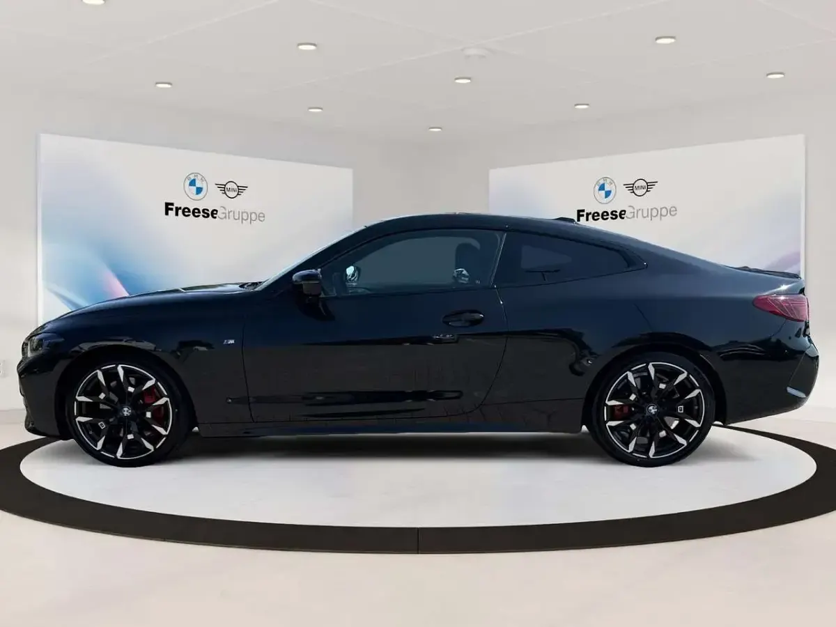 Gebraucht BMW 420 Coupé Shadowline 184 PS (135 kW) 2026 Schwarz Coupé