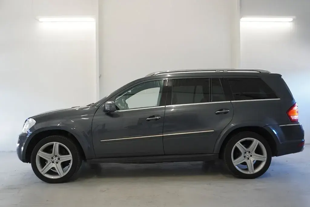 Gebraucht Mercedes GL450 306 PS (225 kW) 2011 Grau SUV
