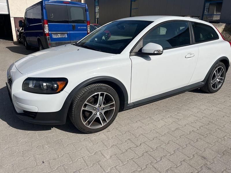 Gebraucht Volvo C30 101 PS (74 kW) 2009 Weiß Kleinwagen