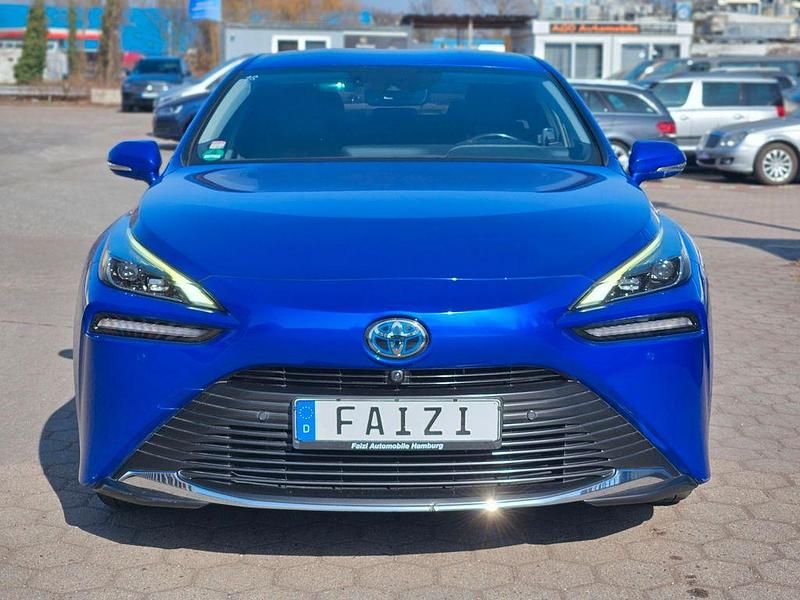 Gebraucht Toyota Mirai Executive 182 PS (133 kW) 2022 Force blue multiple layer Limousine