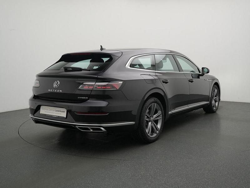 Gebraucht VW Arteon R-line 218 PS (160 kW) 2023 Schwarz / deep black (metallic) Kombi