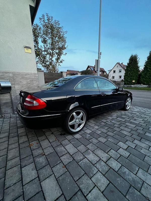 Gebraucht Mercedes CLK320 Elegance 218 PS (160 kW) 2004 Schwarz Coupé