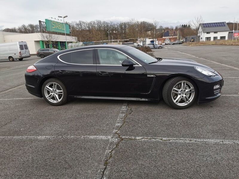 Gebraucht Porsche Panamera Sport 400 PS (294 kW) 2011 Schwarz Limousine
