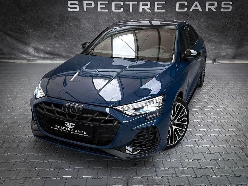 Blau Gebraucht 2024 Audi S3 Sport Limousine | 51.694 € (Etwas zu teuer) - Bild 1/4