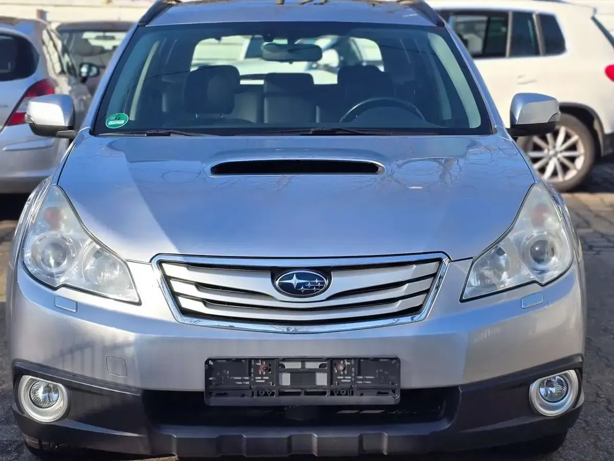 Käytetty Subaru Legacy Active 150 HP (110 kW) 2012 Harmaa Farmari