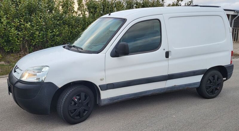 Weiß Gebraucht 2006 Peugeot Partner Van / Kleinbus | 1.900 € (Guter Preis) - Bild 1/4
