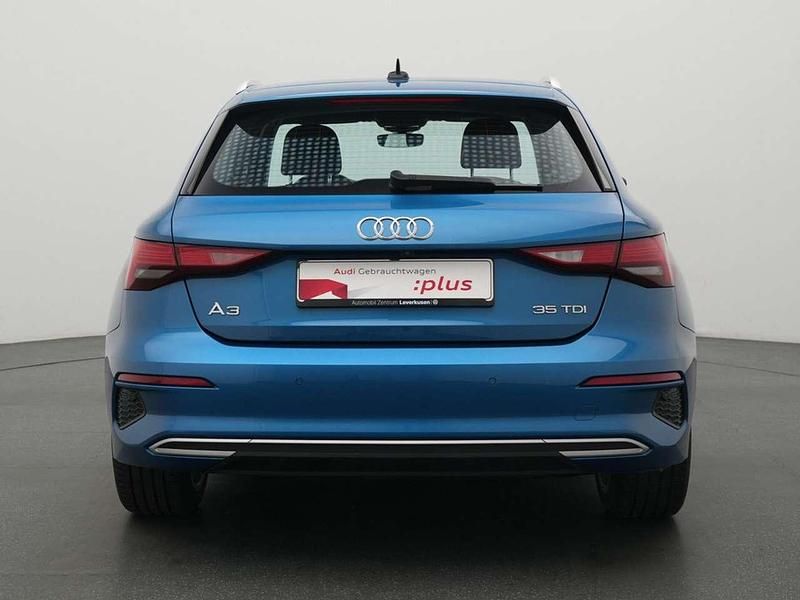 Gebraucht Audi A3 Ambiente 150 PS (110 kW) 2021 Atollblau metallic Limousine