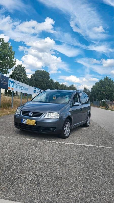 Gebraucht 2005 VW Touran Van / Kleinbus | 4.300 € (Teuer) - Bild 1/4