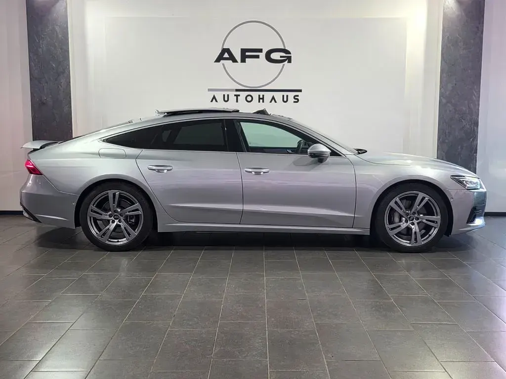 Gebraucht Audi A7 Sportback Sport 286 PS (210 kW) 2024 Silber Kleinwagen