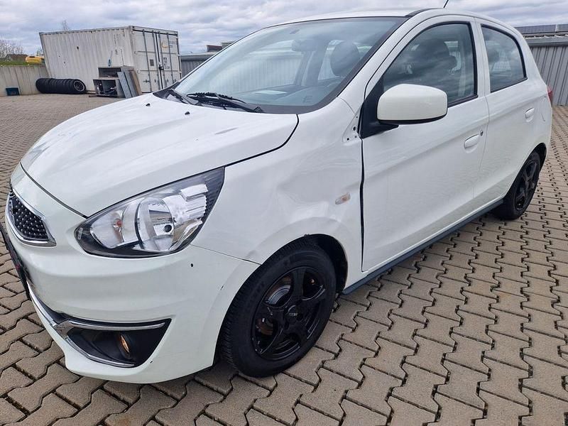 Gebraucht Mitsubishi Space Star Basis 71 PS (52 kW) 2019 Weiß Kleinwagen