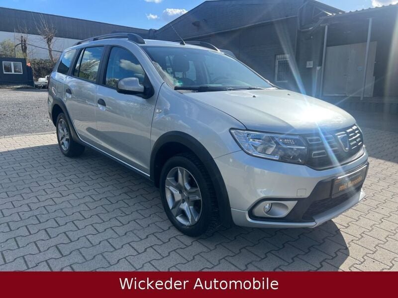 Grau Gebraucht 2020 Dacia Logan MCV Stepway Kombi | 8.490 € (Fairer Preis) - Bild 1/4