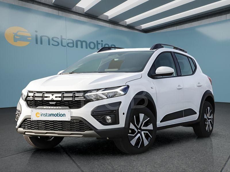 Weiß Gebraucht 2025 Dacia Sandero Stepway Kleinwagen | 17.849 € (Fairer Preis) - Bild 1/4
