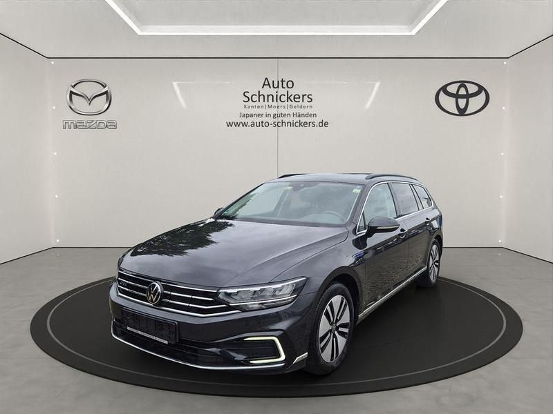 Grau Gebraucht 2020 VW Passat GTE Kombi | 14.490 € (Fairer Preis) - Bild 1/4