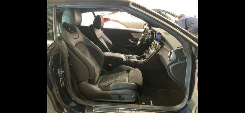 Gebraucht Mercedes C180 AMG 156 PS (114 kW) 2018 Blau Cabrio