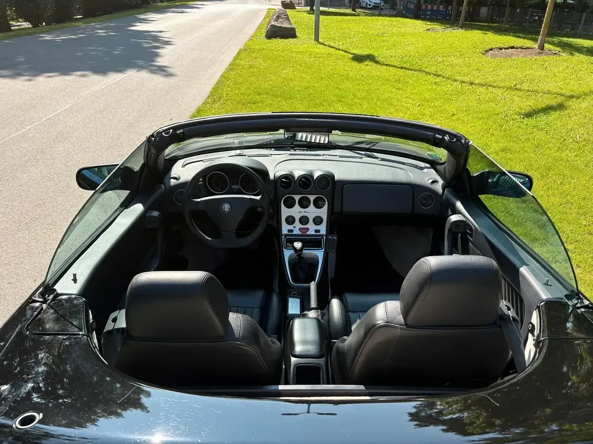 Gebraucht Alfa Romeo Spider 150 PS (110 kW) 2000 Schwarz Cabrio