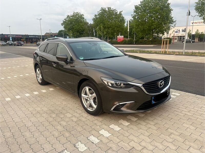 Grau Gebraucht 2017 Mazda 6 Exclusive-Line Kombi | 16.990 € (Fairer Preis) - Bild 1/4