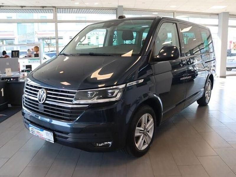 Second-hand VW Multivan 204 CP (150 kW) 2021 Albastru Monovolum
